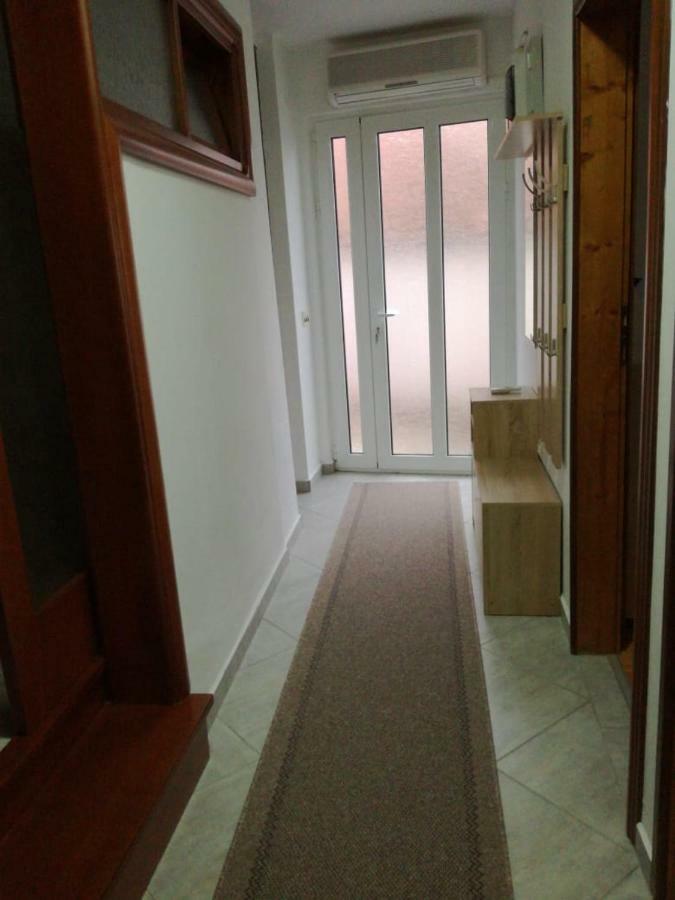 Apartment Luna Ulcinj Luaran gambar