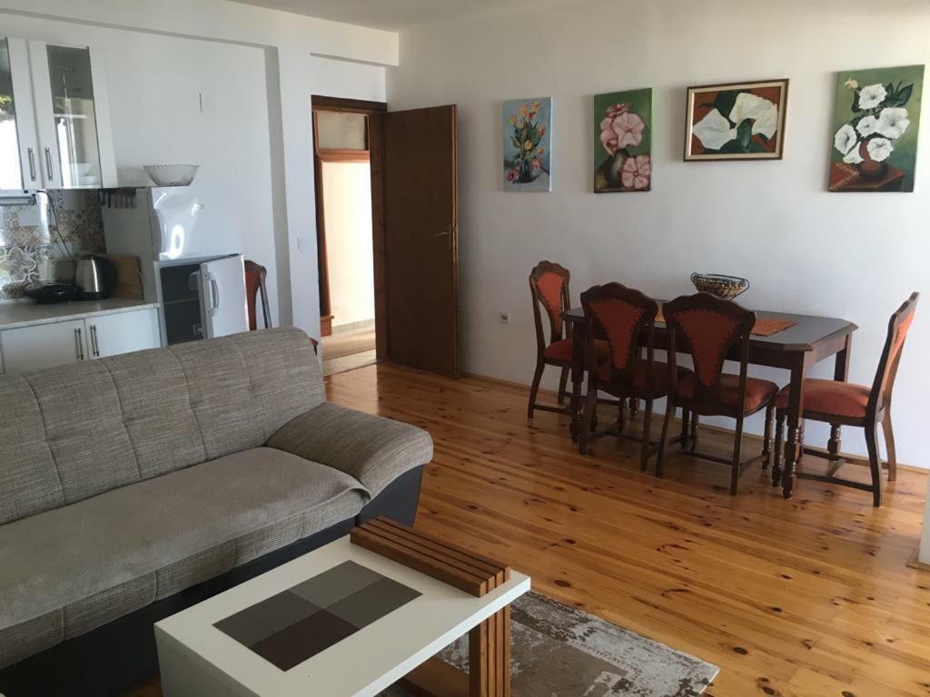 Apartment Luna Ulcinj Luaran gambar